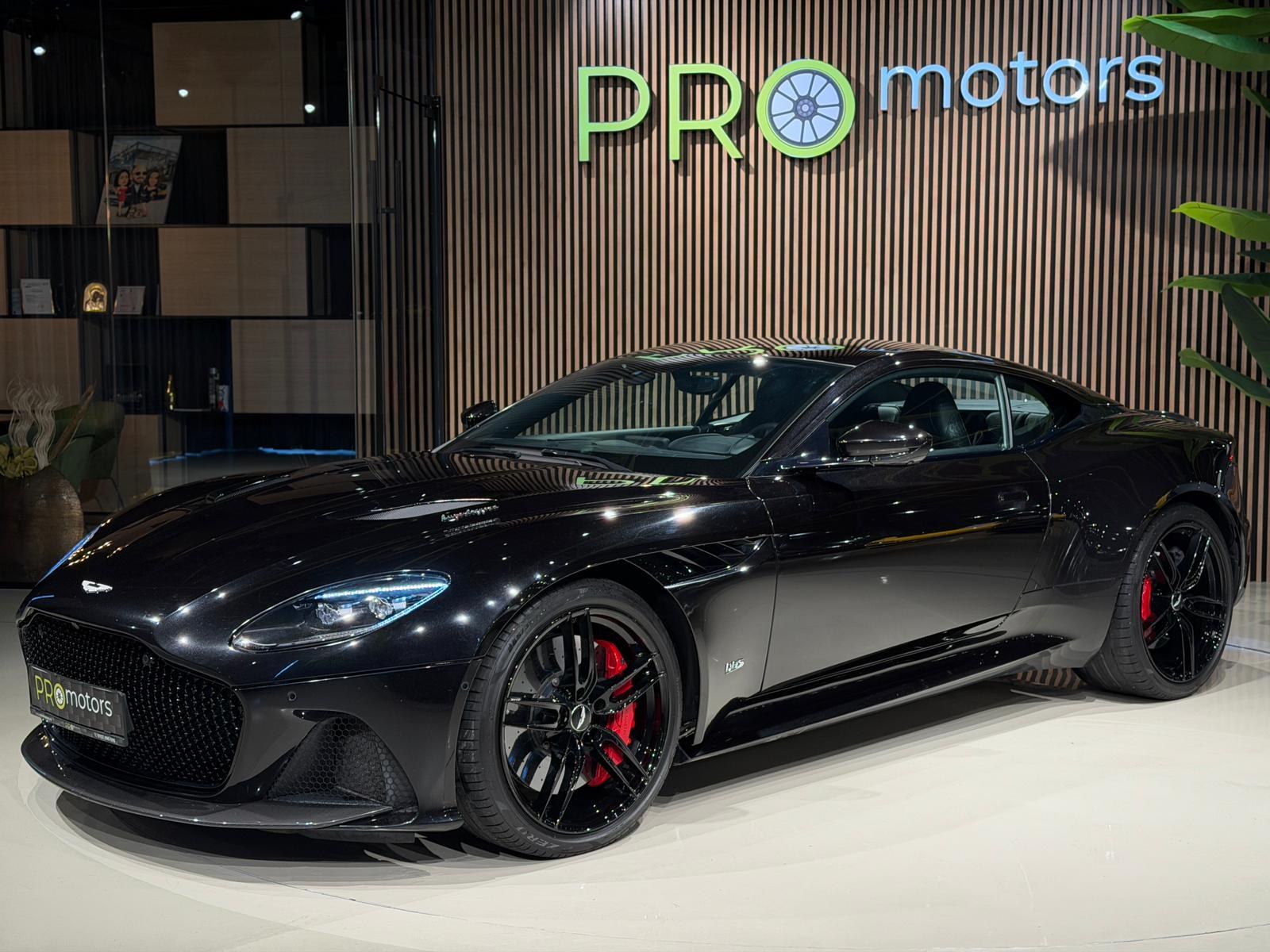 Aston Martin DBS