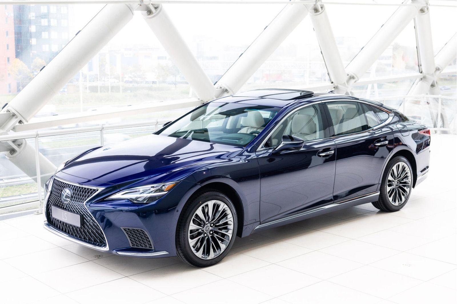 Lexus LS