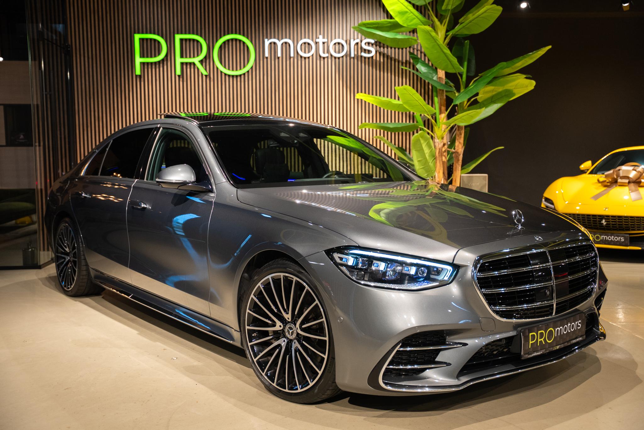 Mercedes-Benz S