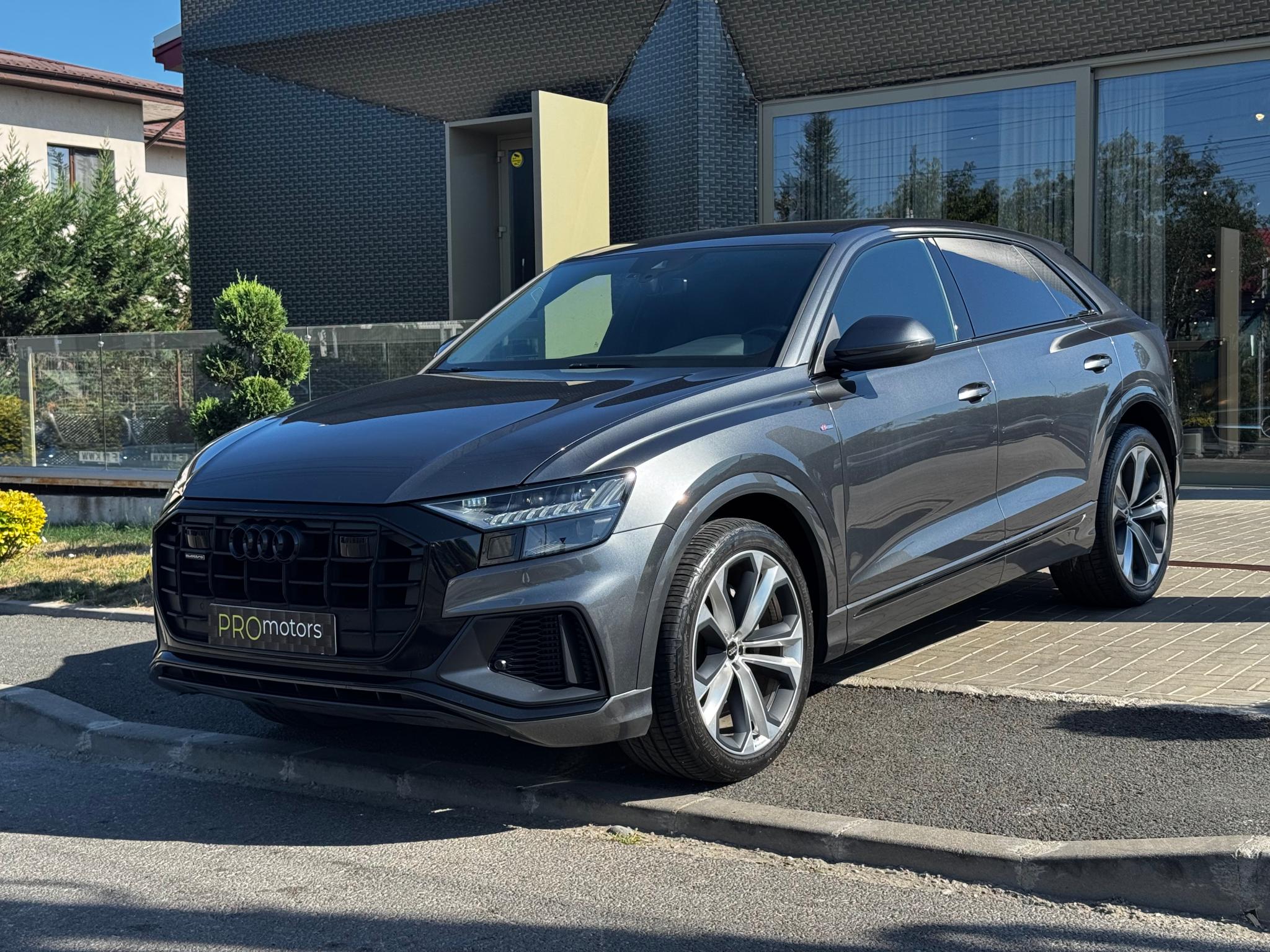 Audi Q8