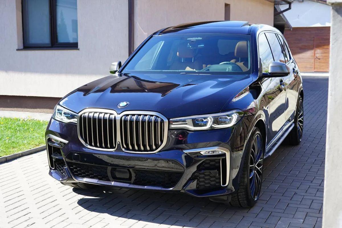 BMW X7