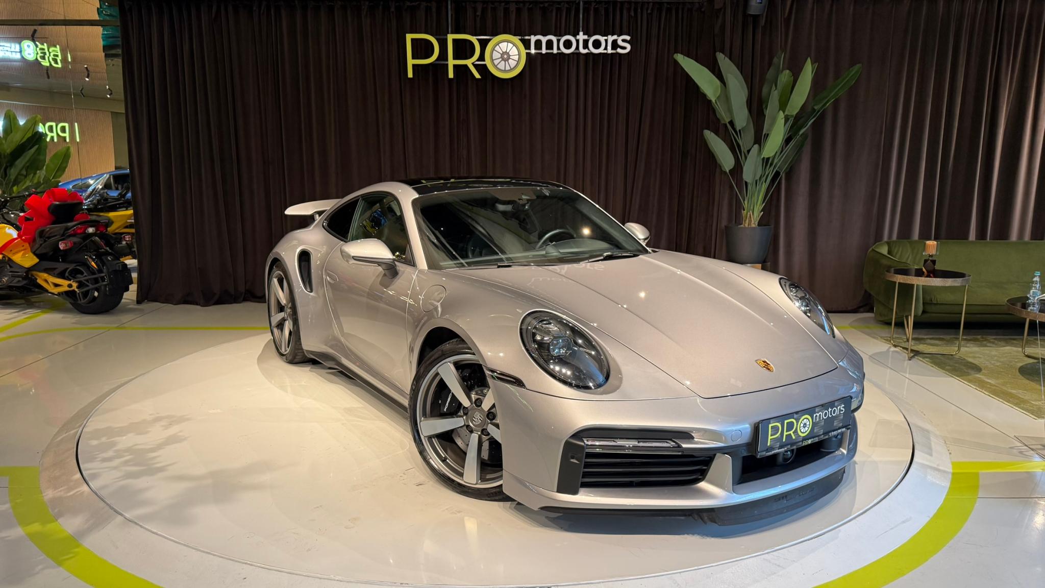 Porsche 911 Turbo S