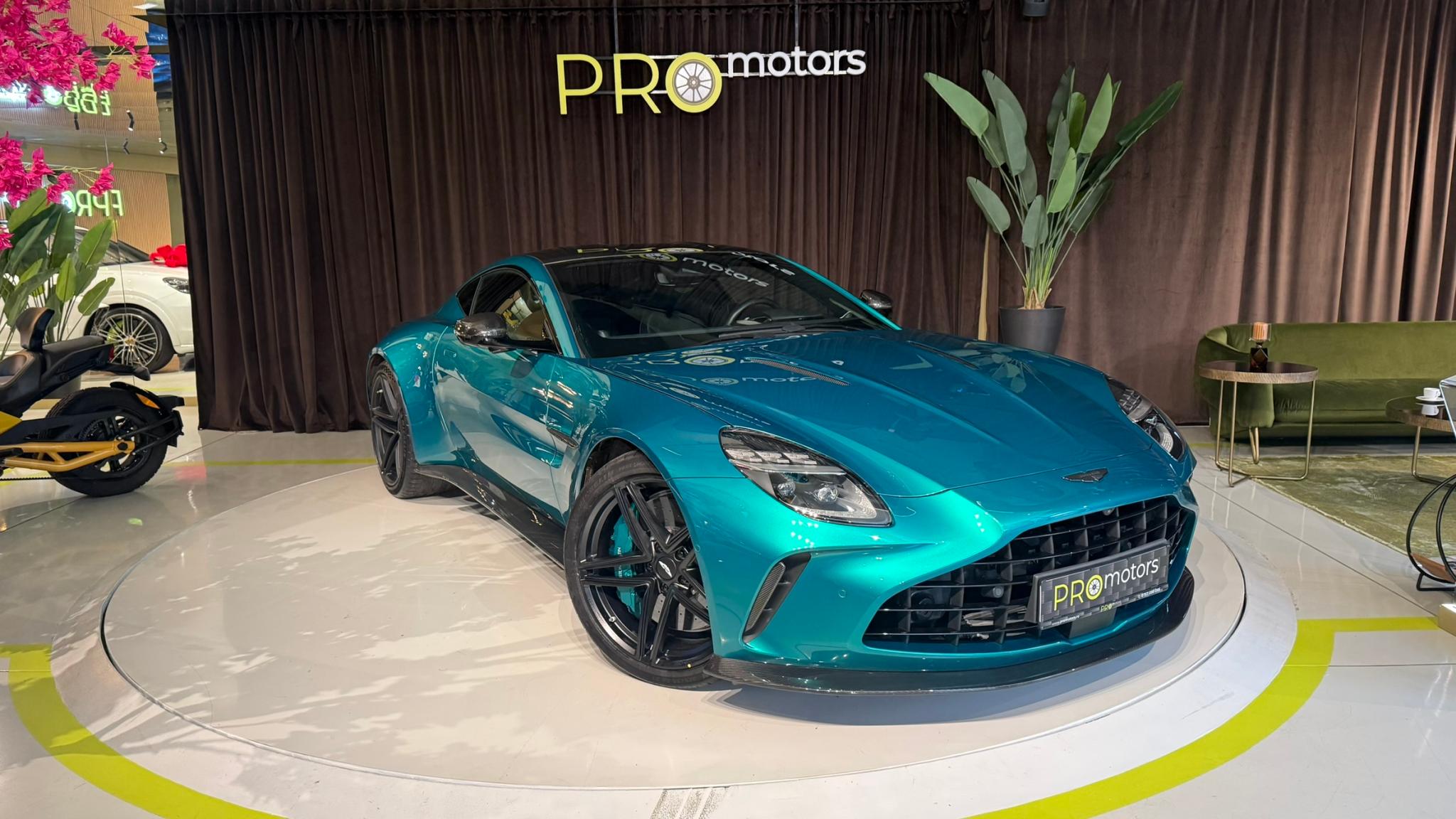 Aston Martin V8 Vantage